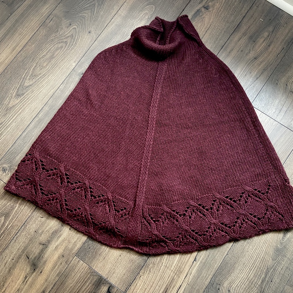 BURGUNDY KNIT CAPE or PANCHO